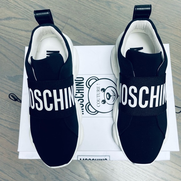 Moschino Teddy Sneakers - Picture 2 of 6
